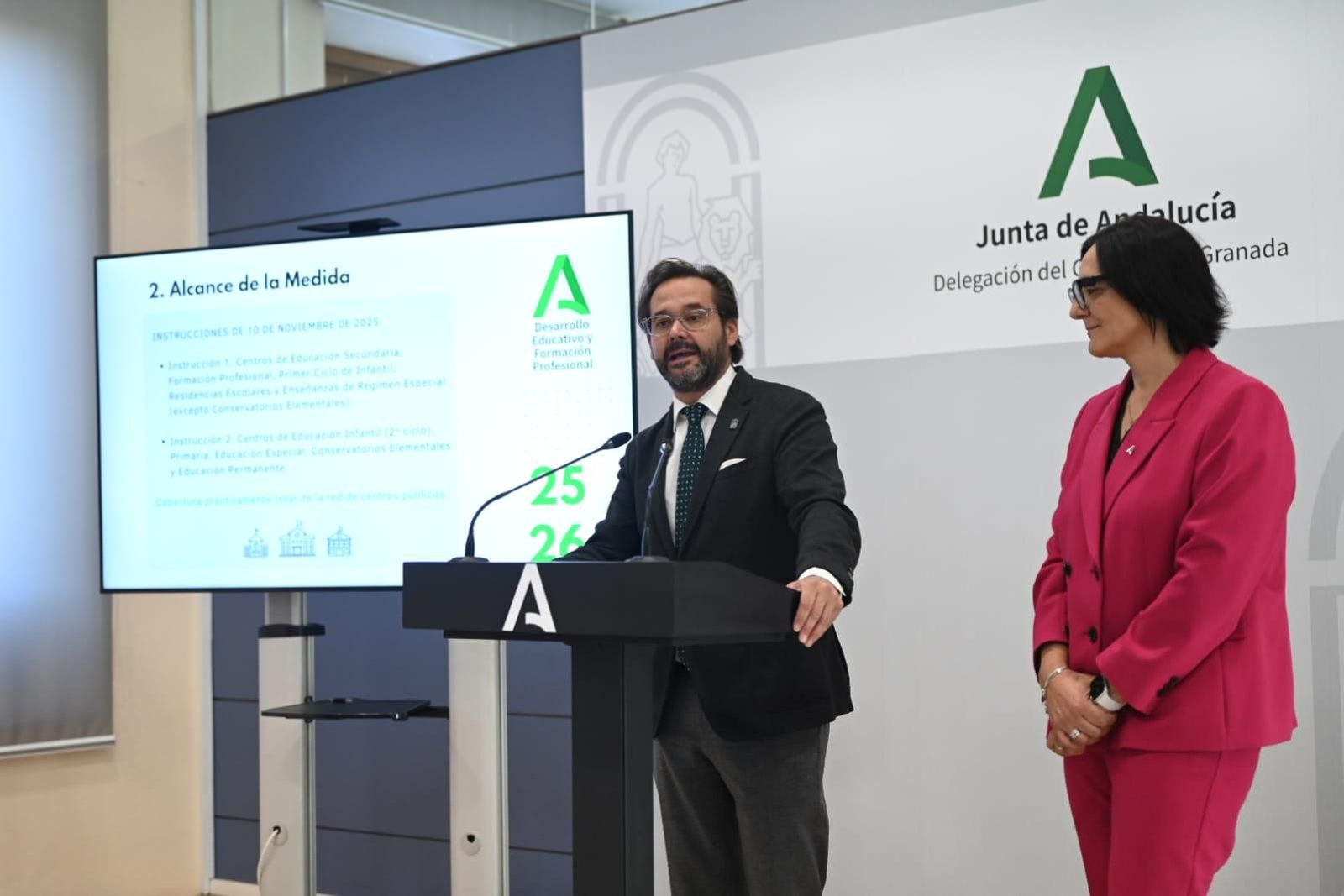 Antonio Granados y María José Martín, durante la presentación del plan