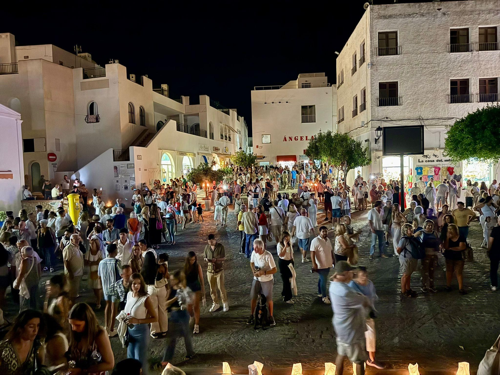 La 23ª edición de la Noche de las Velas de Mojácar, en imágenes