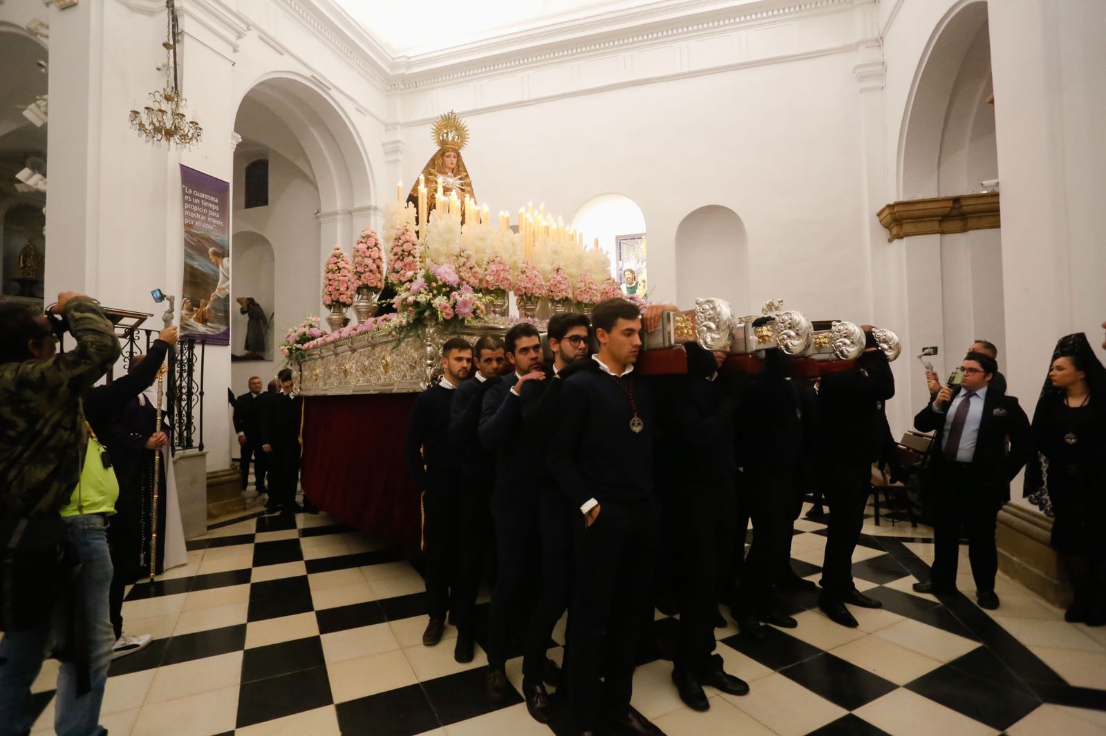 Fotos del Viernes Santo en Los Barrios: Buena Muerte y Mayor Dolor