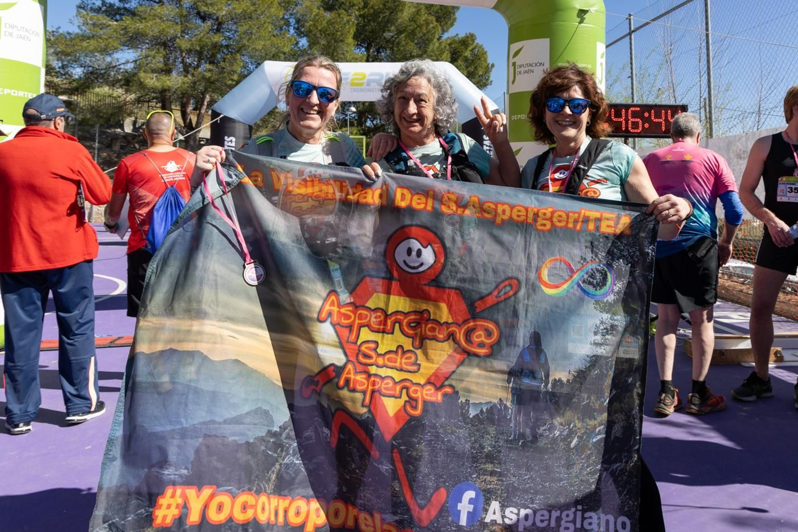 En imágenes: kilómetros para la esperanza de Celia en el CxM Trail Solidario IES Fuente de la Peña (II)