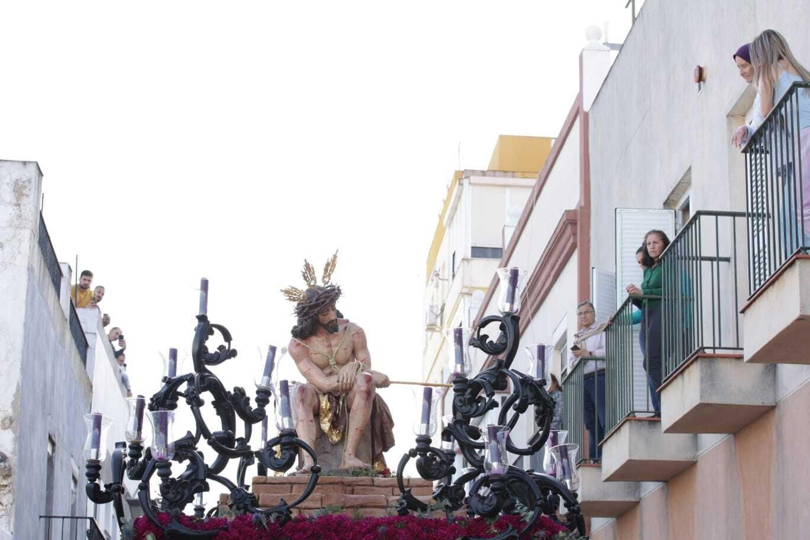 Así ha sido la primera salida de Coronación de Espinas en San Fernando