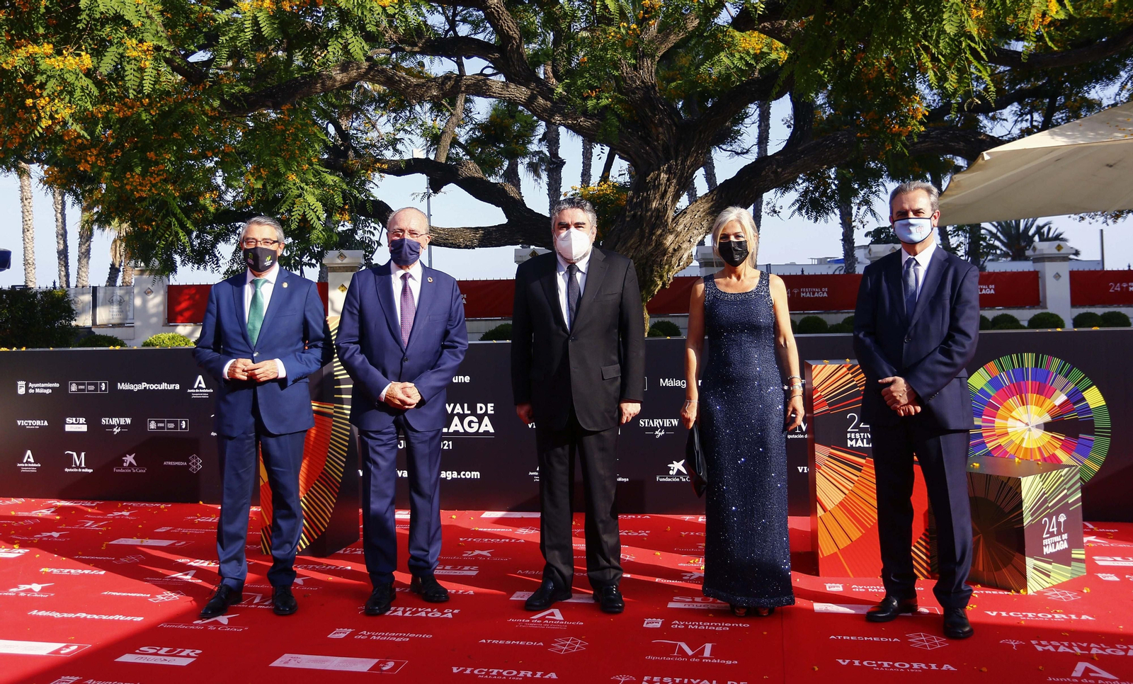 Las fotos del desfile de famosos para inaugurar el festival con nostalgia de la alfombra roja