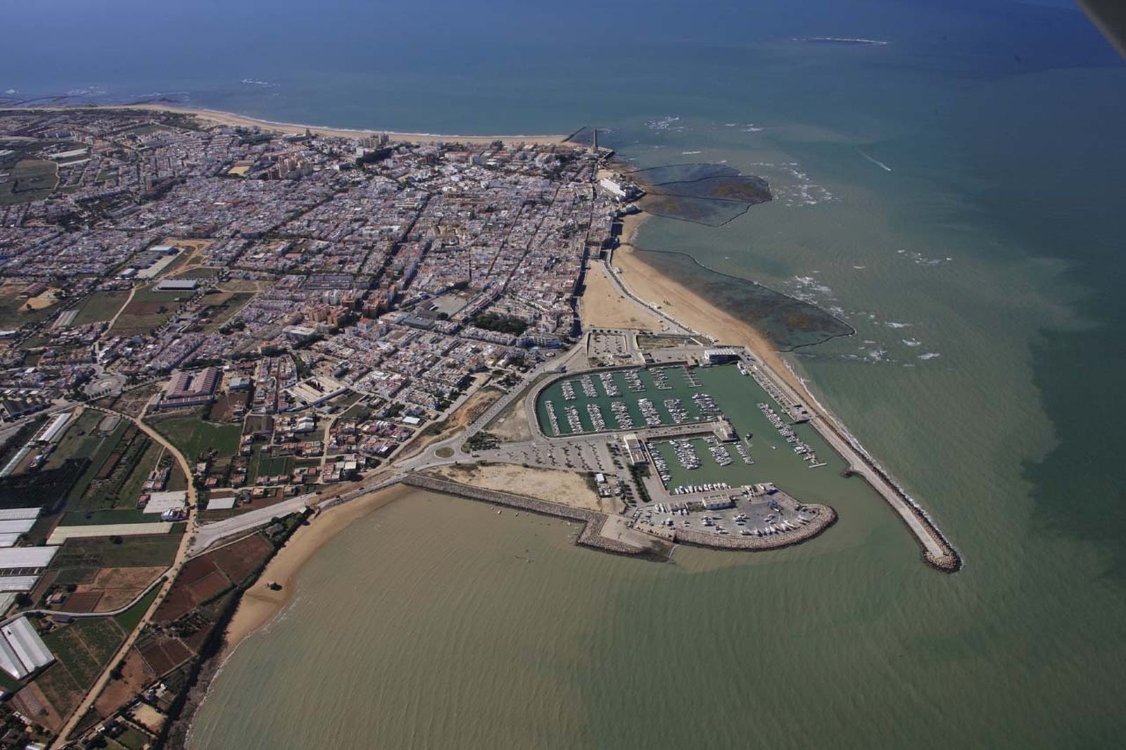 Una vista aérea de parte del término municipal de Chipiona.