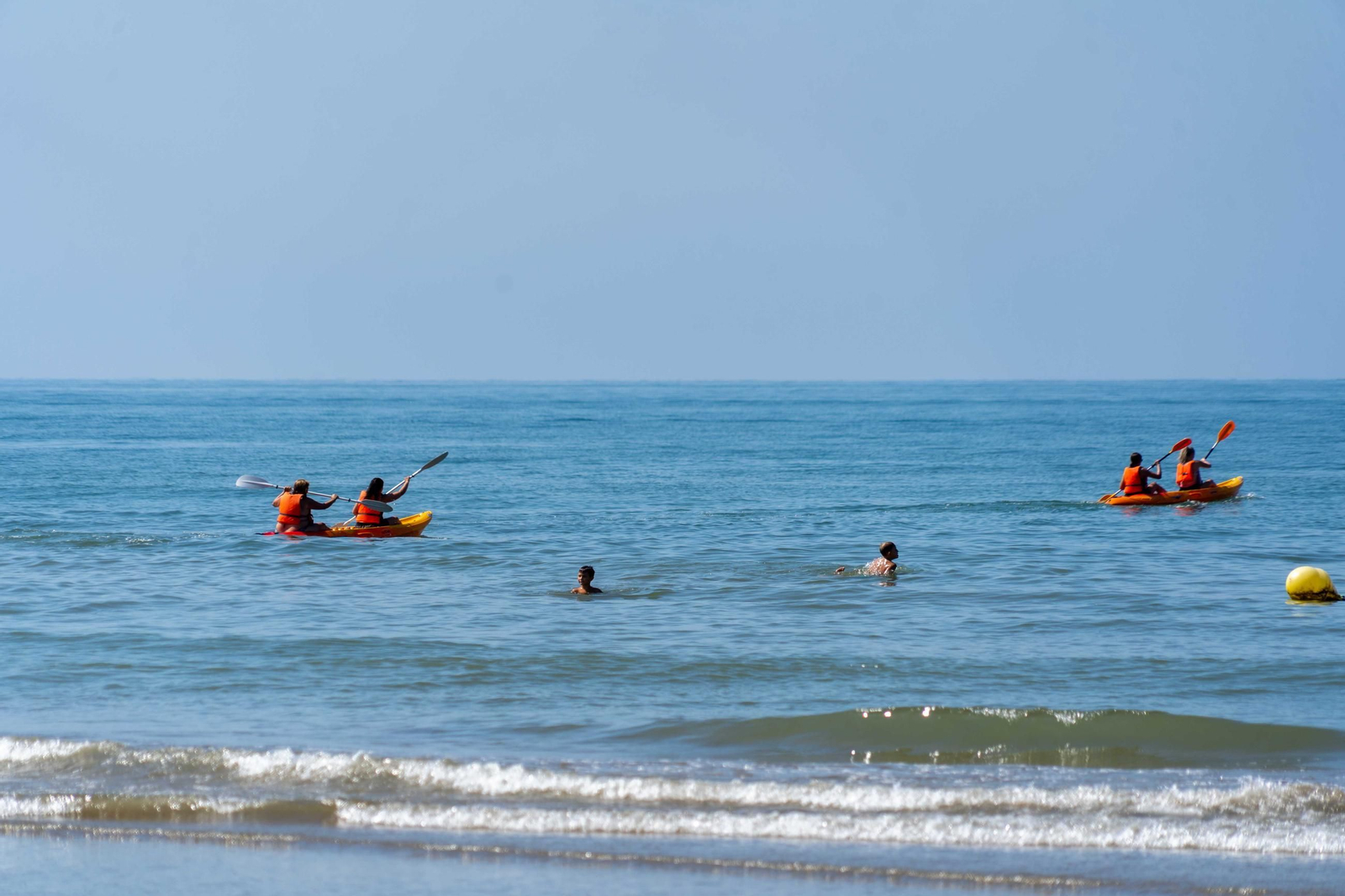 Ambiente de las playas de Punta Umbría la mañana del sábado 9 de agosto