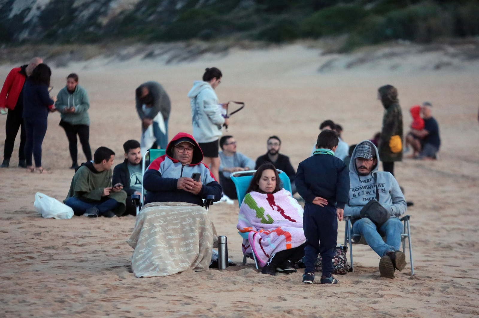 Imágenes del ambiente para ver el lanzamiento del cohete Miura 1