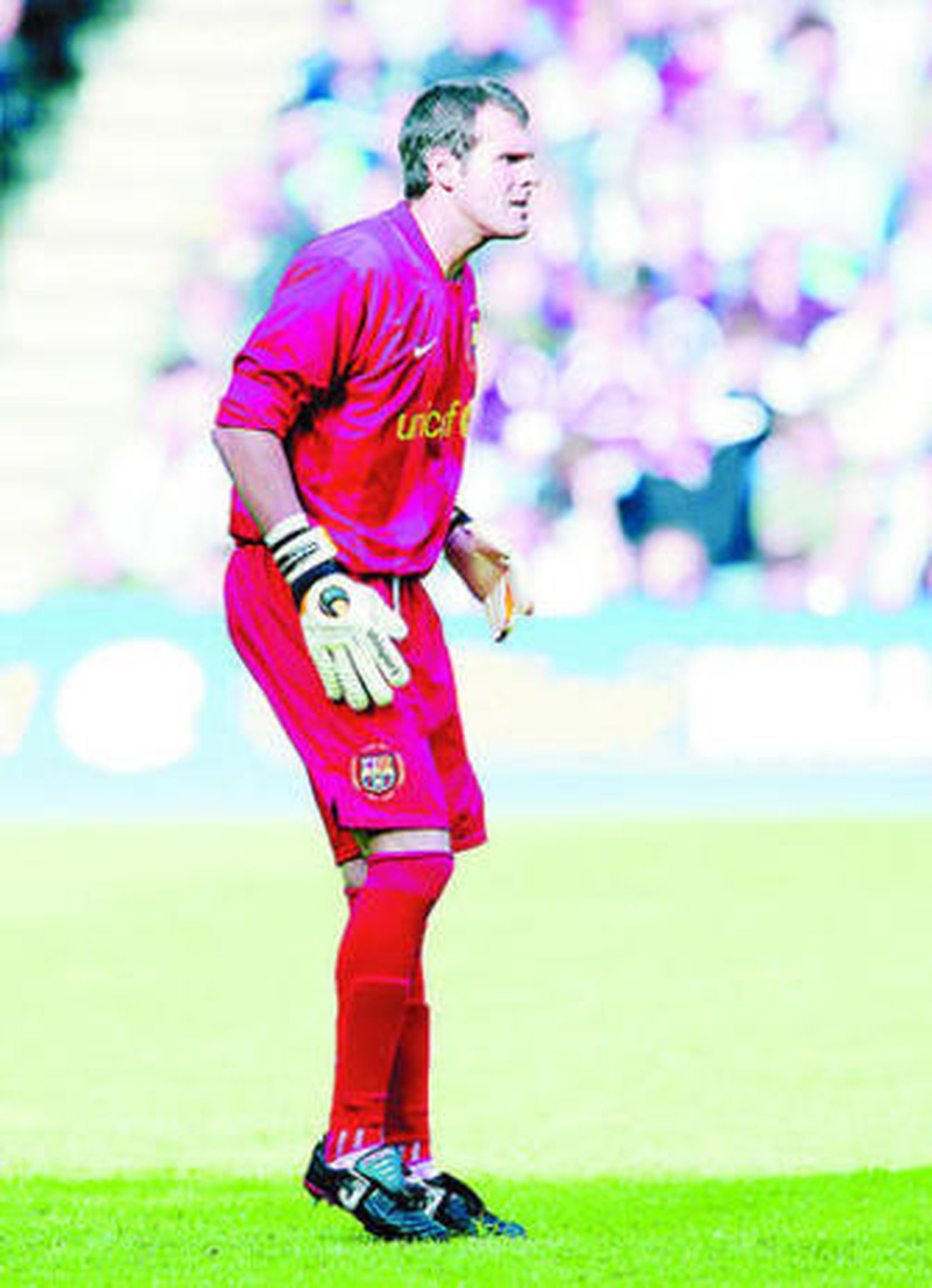 Jorquera, defendiendo la portería del Barcelona durante un encuentro.