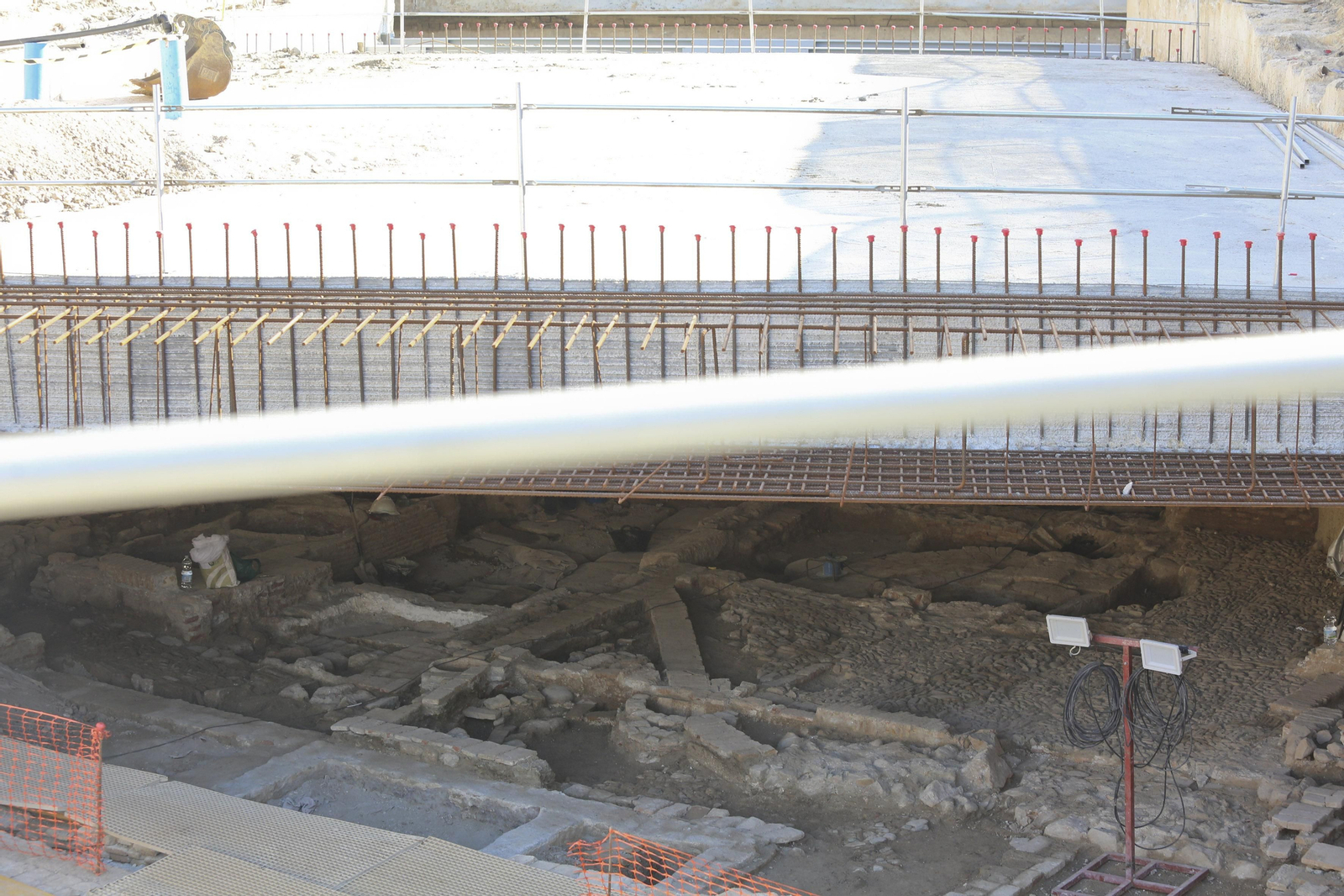 Fotos de la excavación arqueológica en la obra del Metro de Málaga