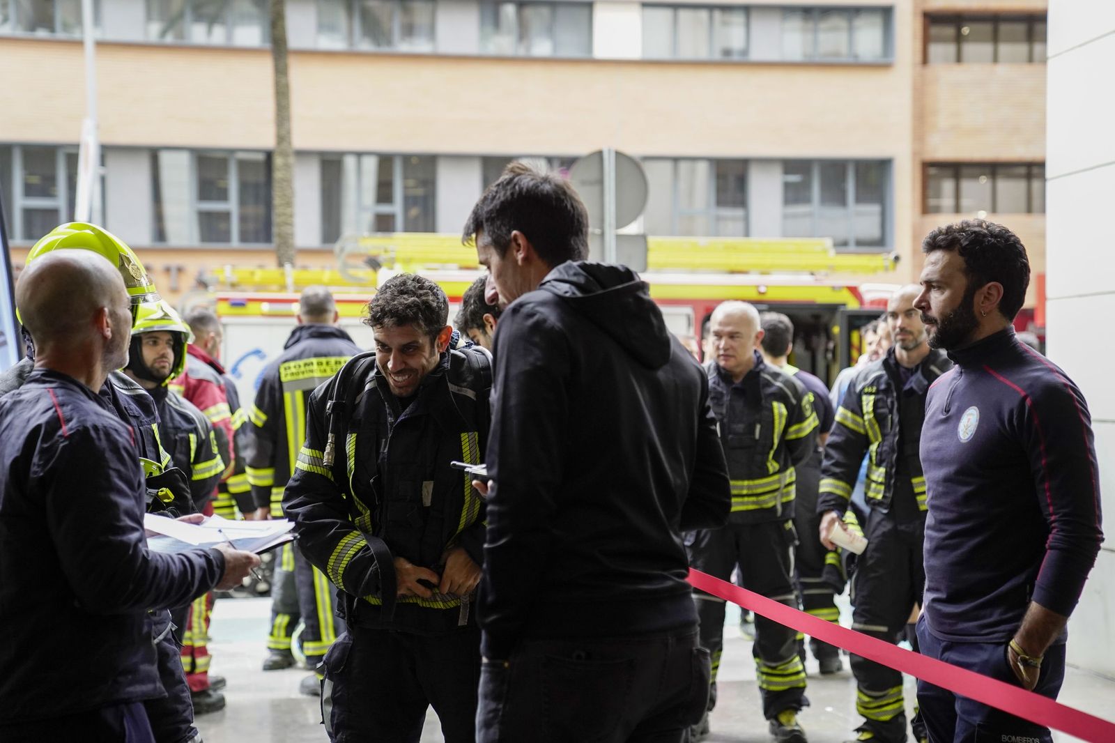 La cronoescalada de los bomberos en la Torre de los Remedios, todas las fotos