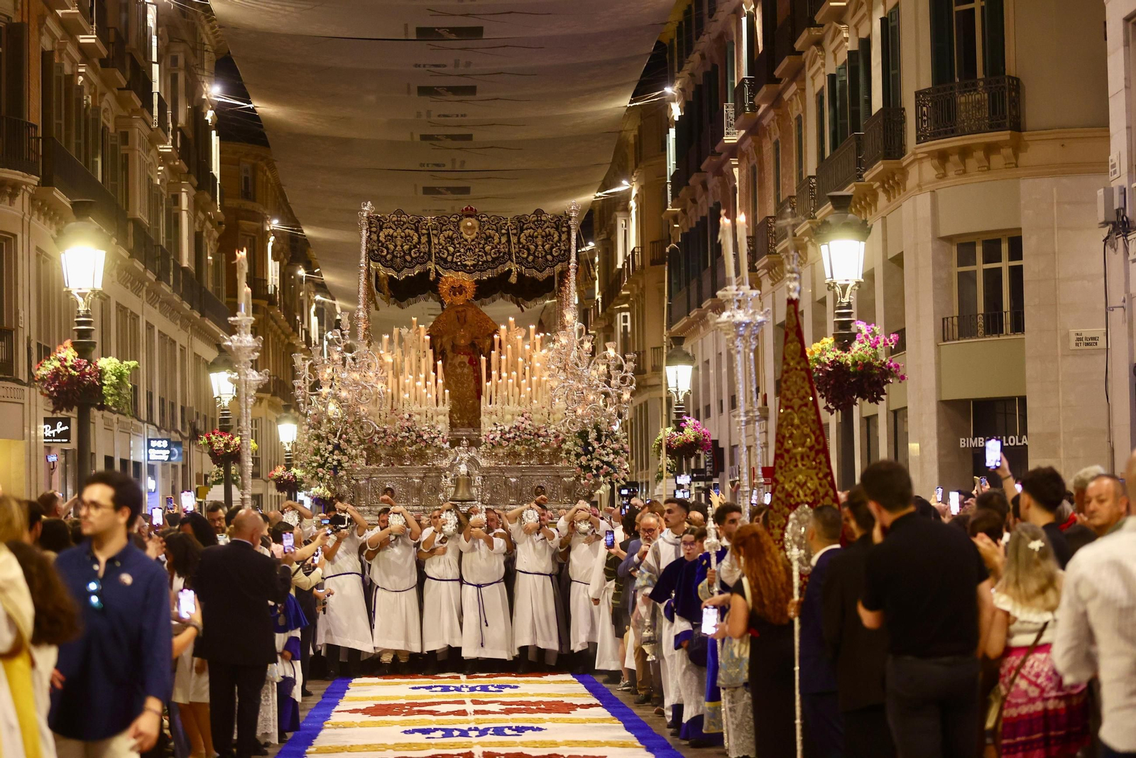 La procesión de la Virgen de la Paz, en fotos