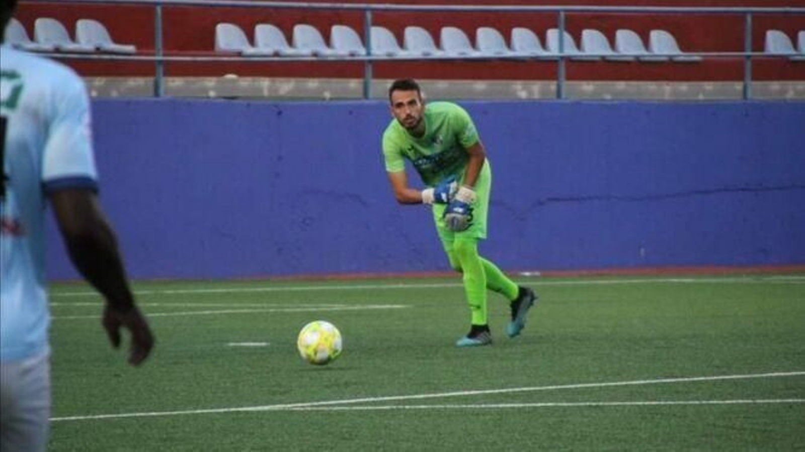 El guardameta Cristian Arco durante un amistoso de su etapa en el Poli El Ejido.