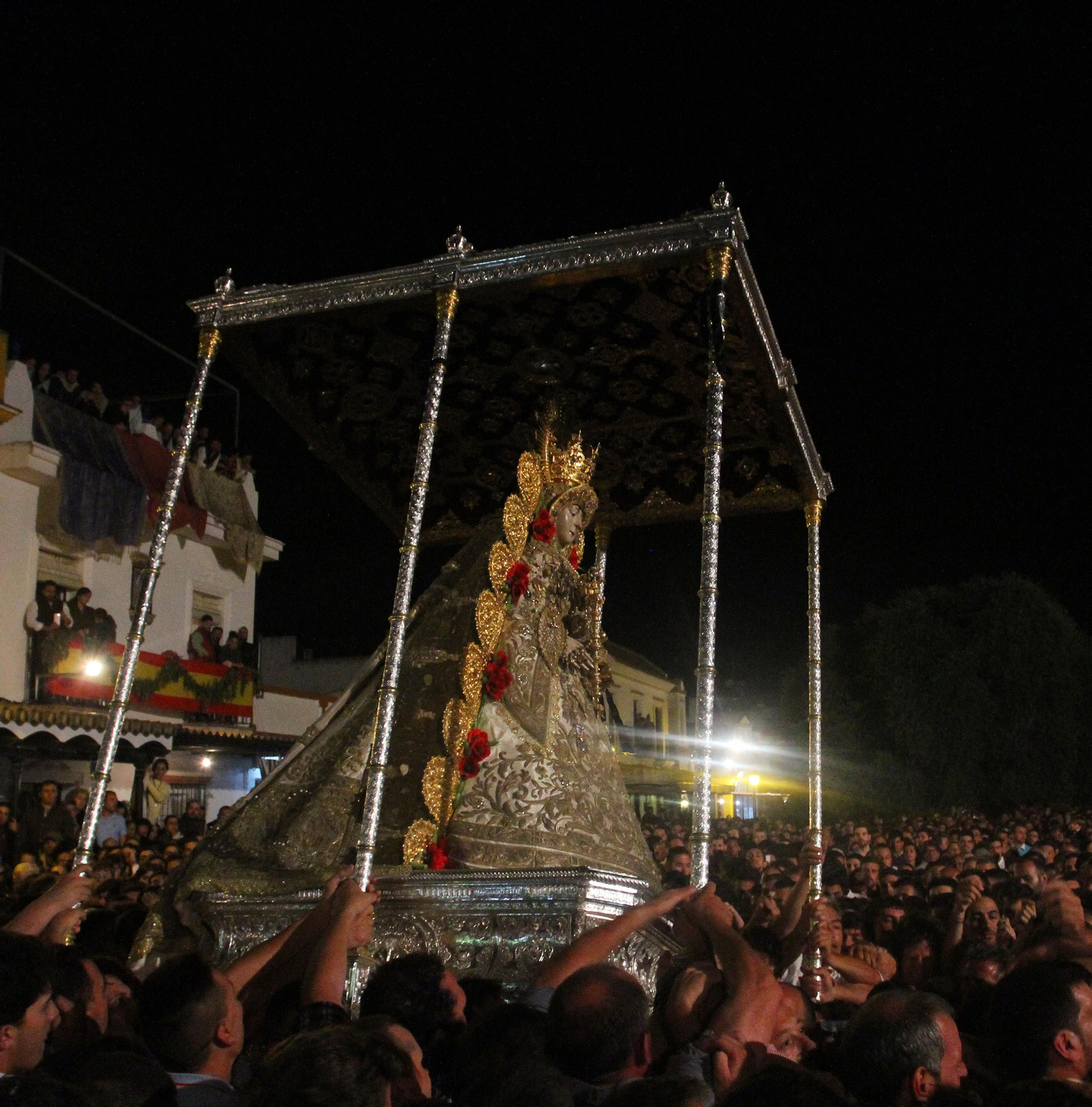 Salto a la reja de los almonteños.