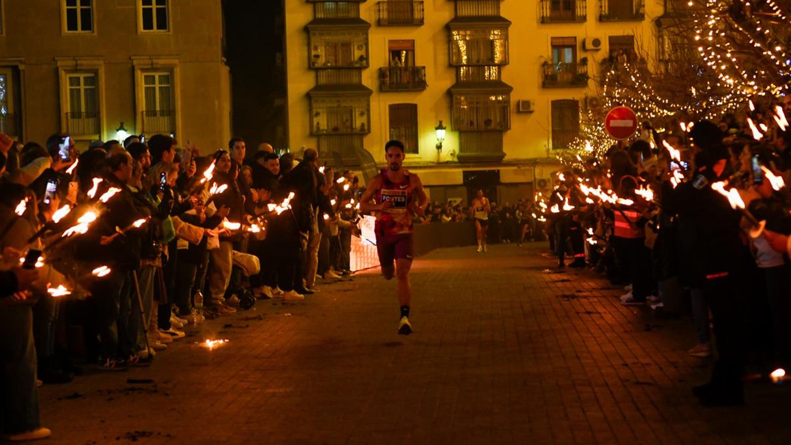 En imágenes: la élite del atletismo mundial despliega su calidad en la Carrera de San Antón de Jaén