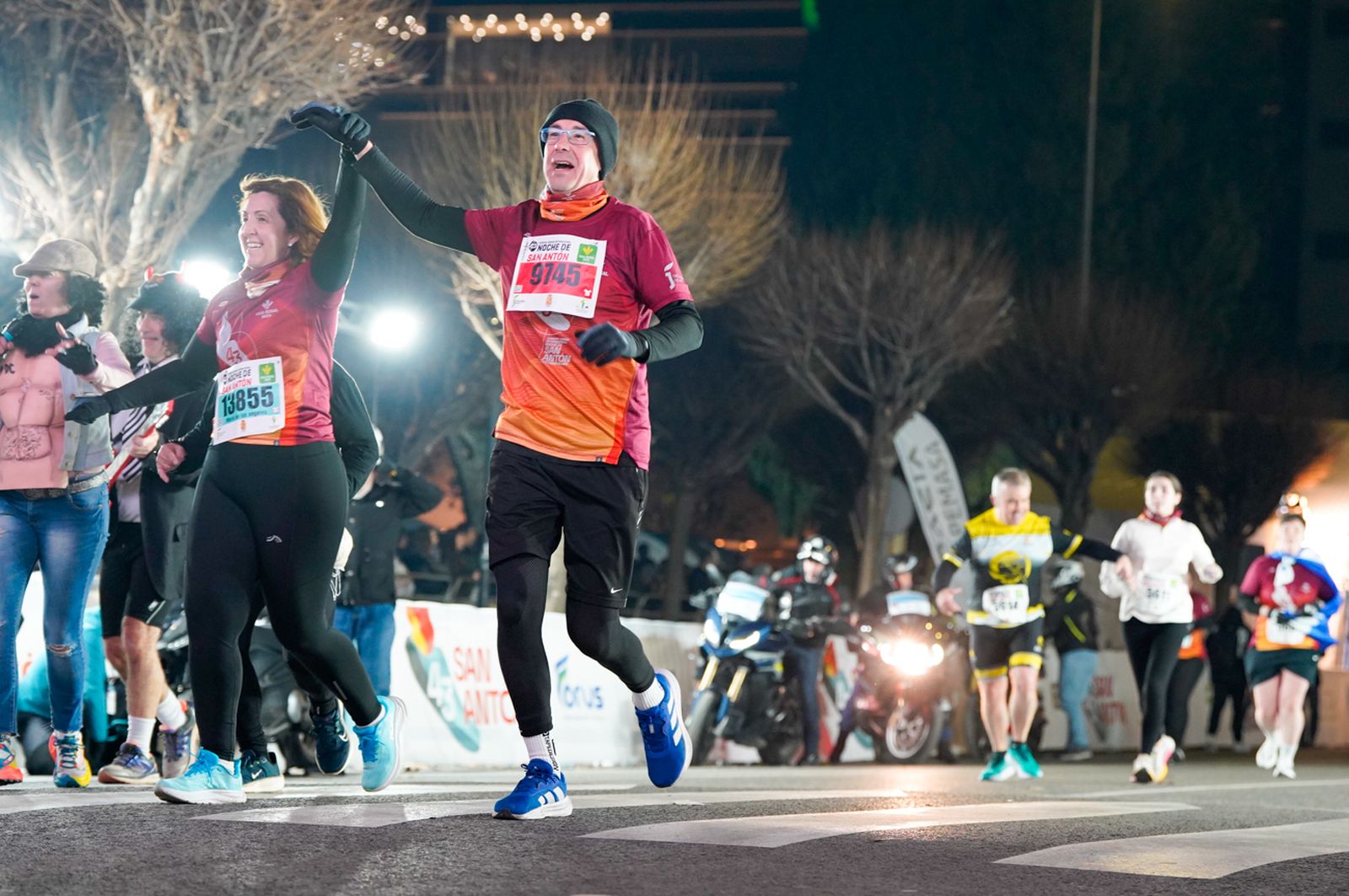 En imágenes: búscate en tu llegada a meta de la Carrera de San Antón 2026 (5)