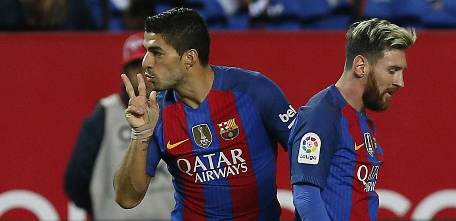 Suárez y Messi, en el partido del Sánchez Pizjuán.