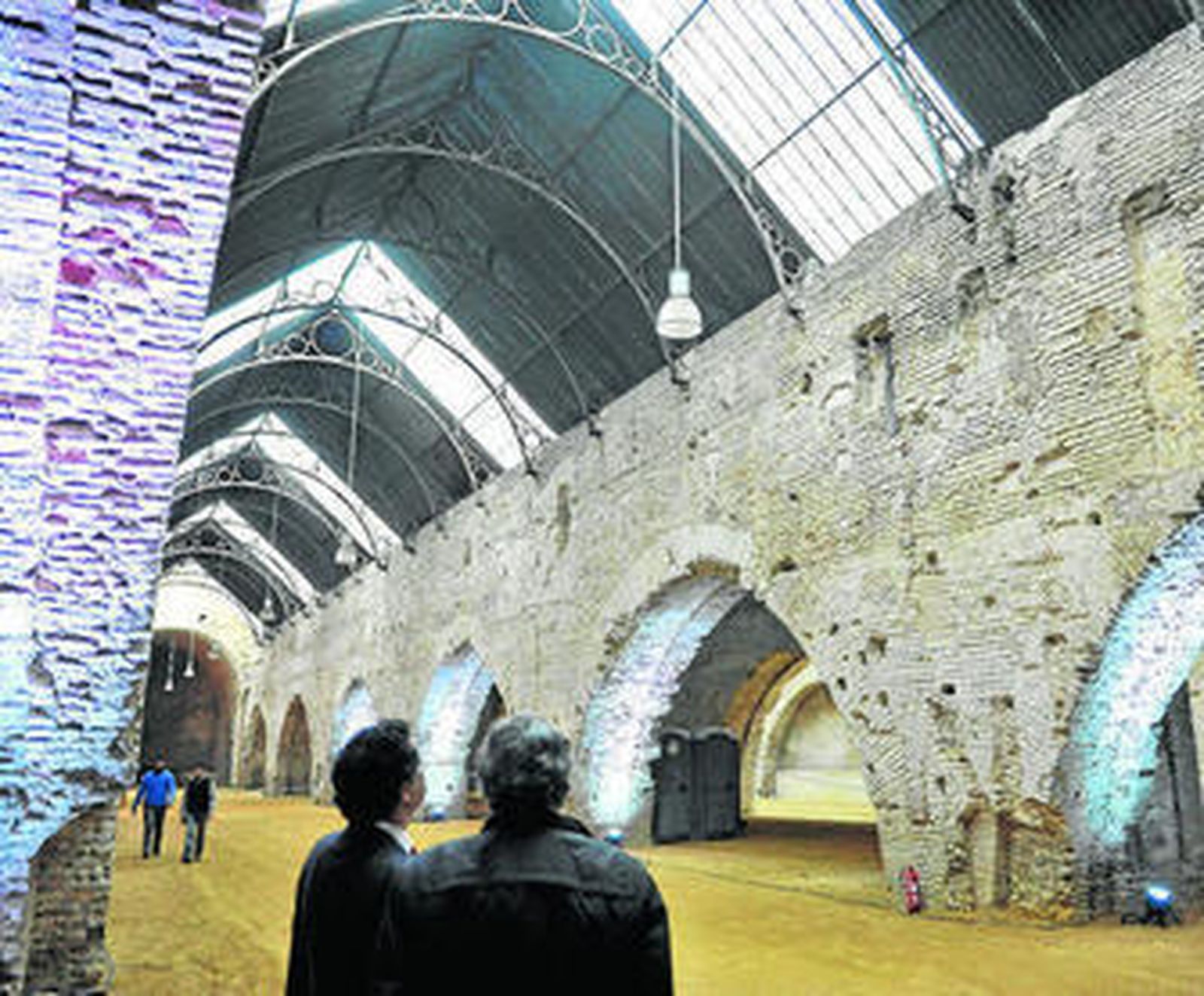 Las naves góticas de las Atarazanas, que acogerán la nueva plaza pública.