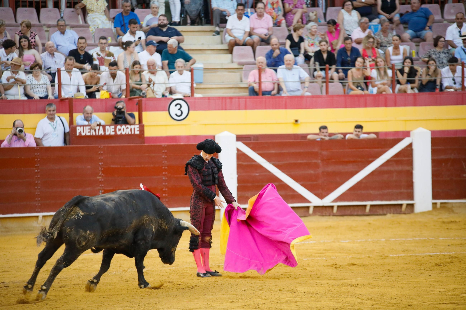 Imágenes de la corrida de toros en Roquetas de Mar