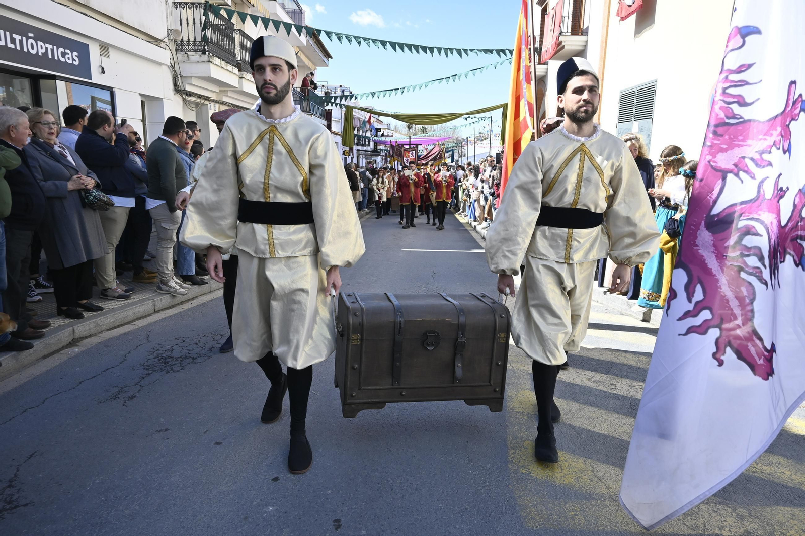 Las mejores imágenes de la Feria Medieval del Descubrimiento en Palos de la Frontera 2025