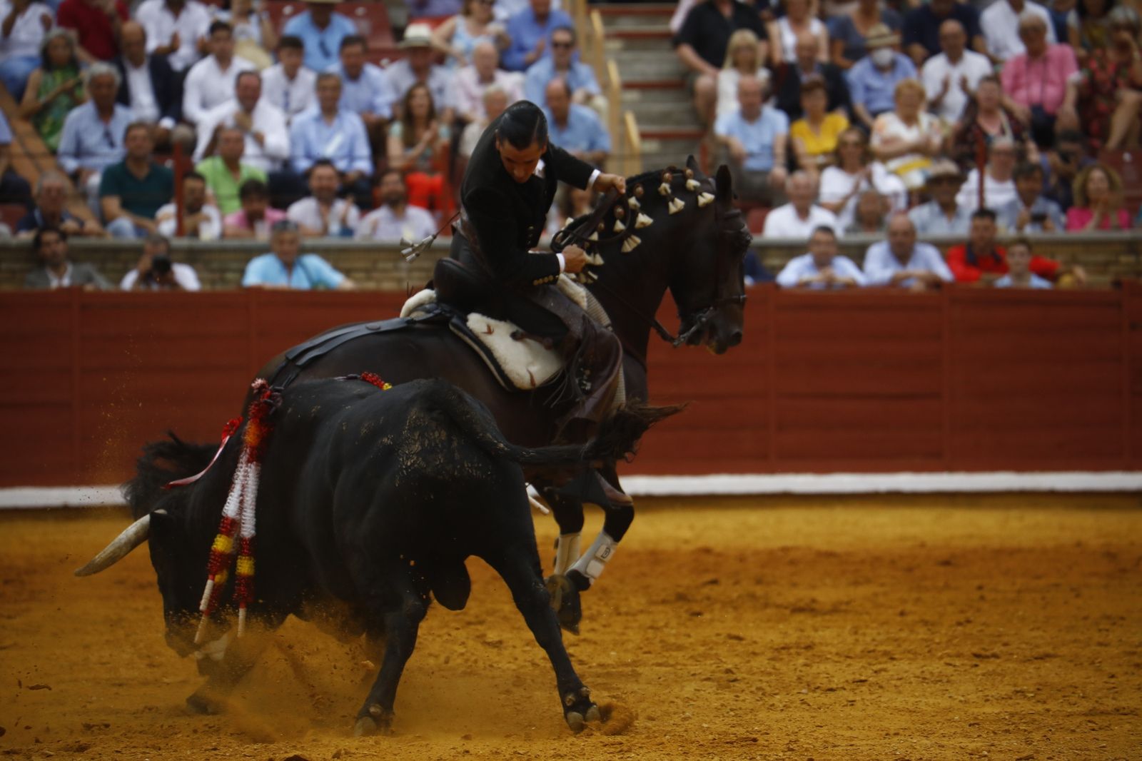 La corrida mixta de Diego Ventura, Morante de la Puebla y Pablo Aguado en Córdoba, en imágenes