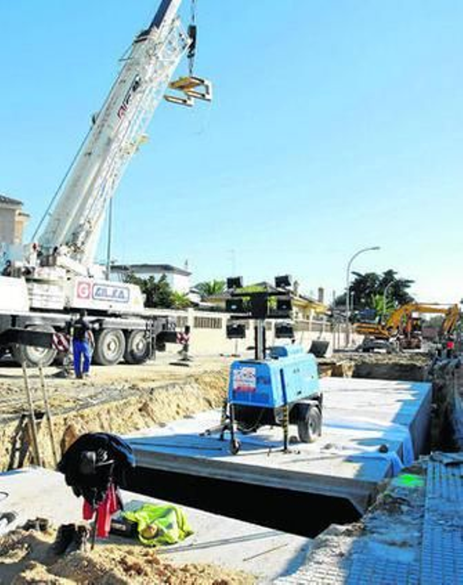 Las empresas, pendientes del destino de los fondos del 'rescate' a la Junta.