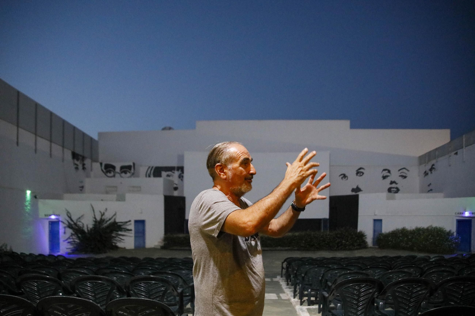 Imágenes de la última proyección en el cine de verano de Garrucha Imágenes de la última proyección en el cine de verano de Garrucha