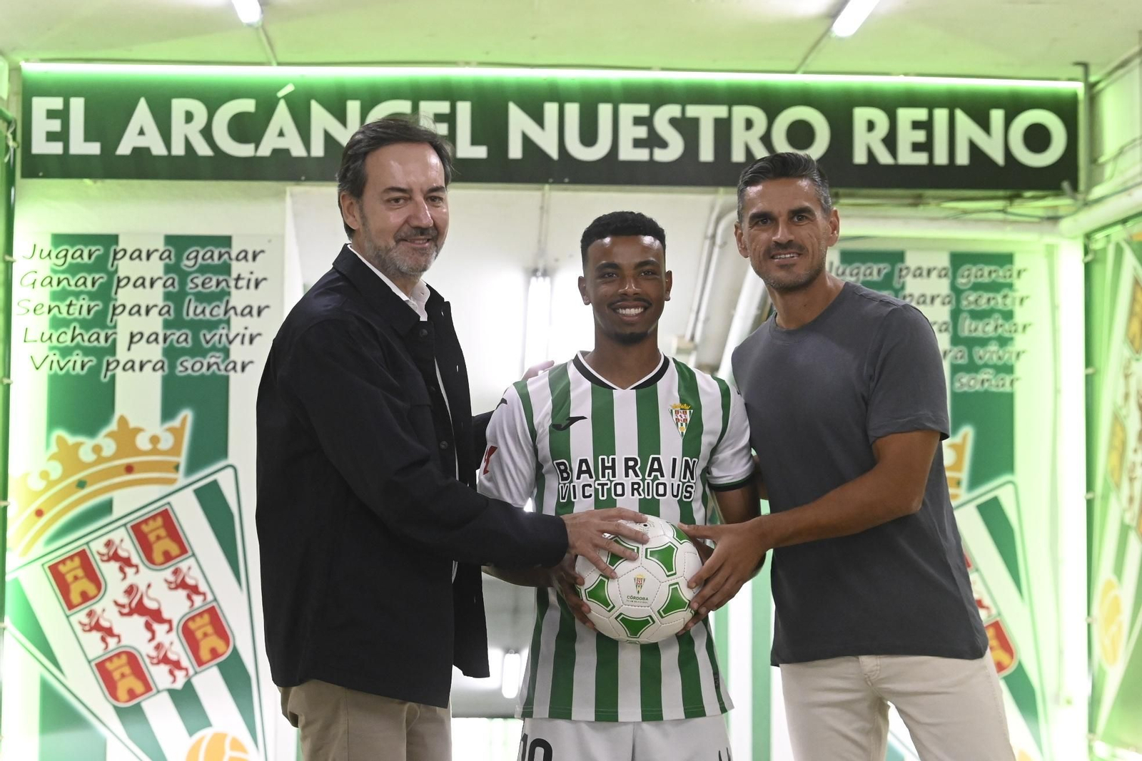 Las mejores fotos de la presentación de Sergi Guardiola y Dalisson como jugadores del Córdoba CF