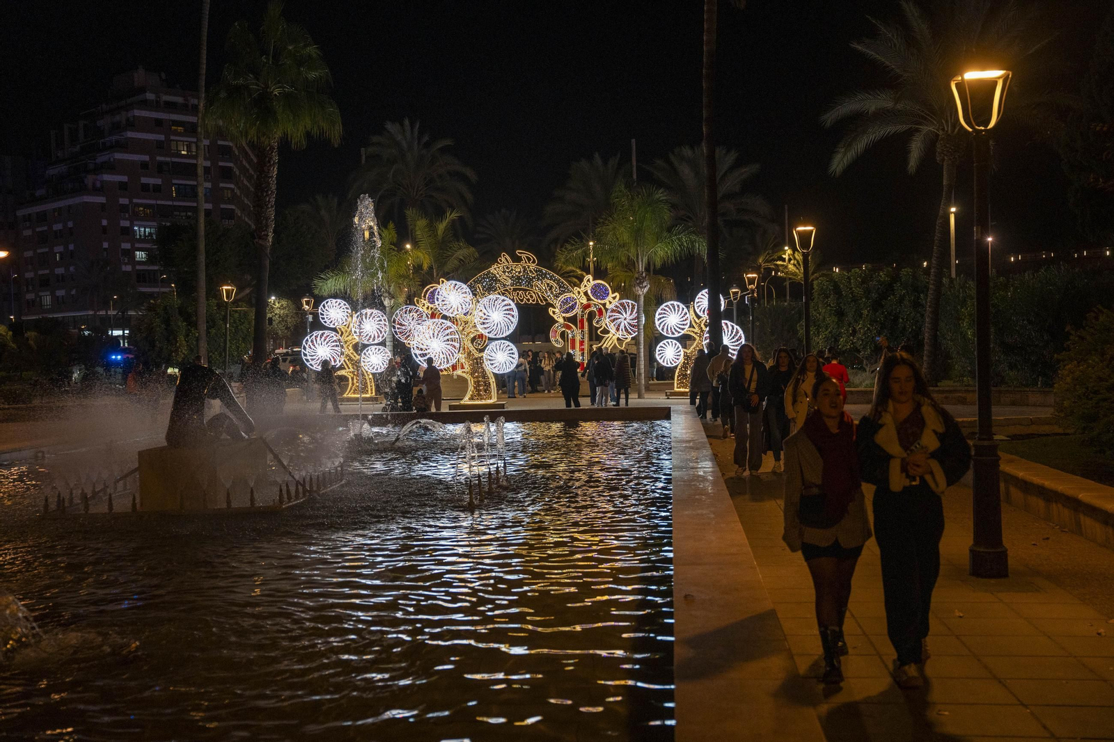 Las mejores imágenes del encendido navideño en Almería