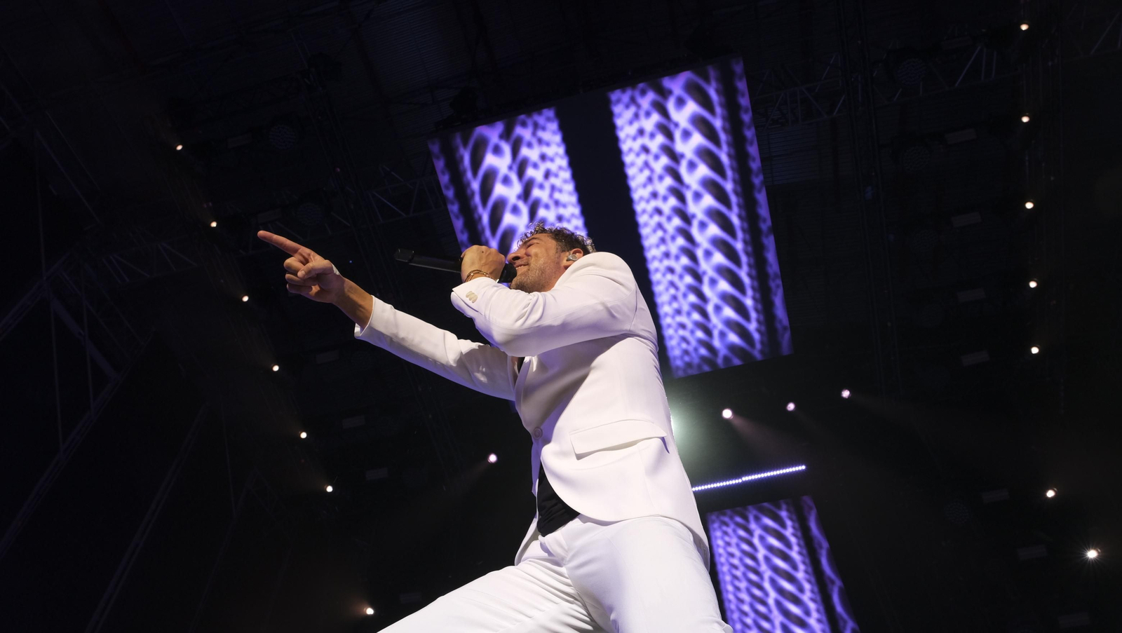 David Bisbal arrasa en su concierto de Roquetas de Mar