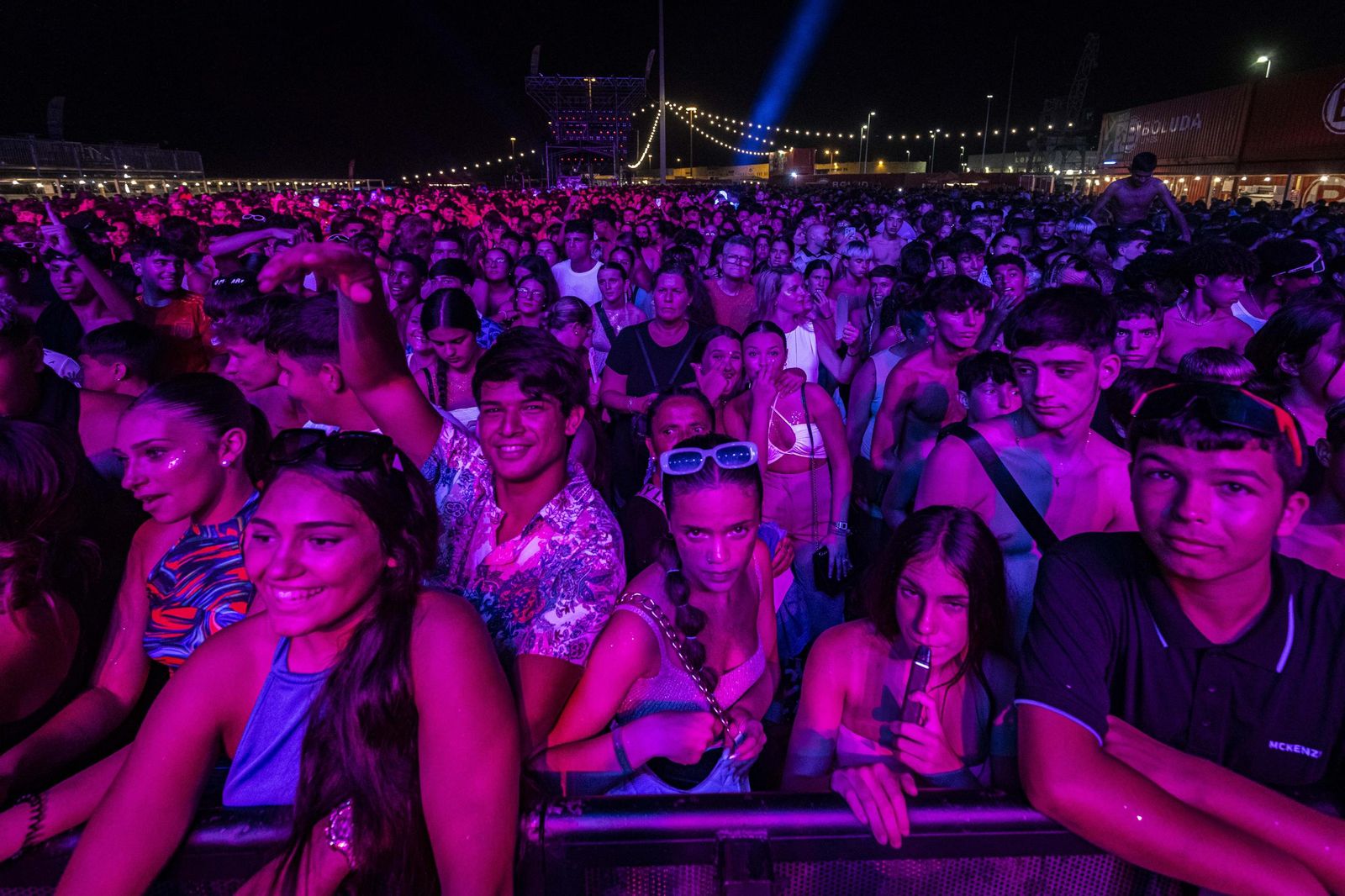 Búscate en el concierto de Omar Montes, Melqui, Ptazeta y Envi en Cádiz