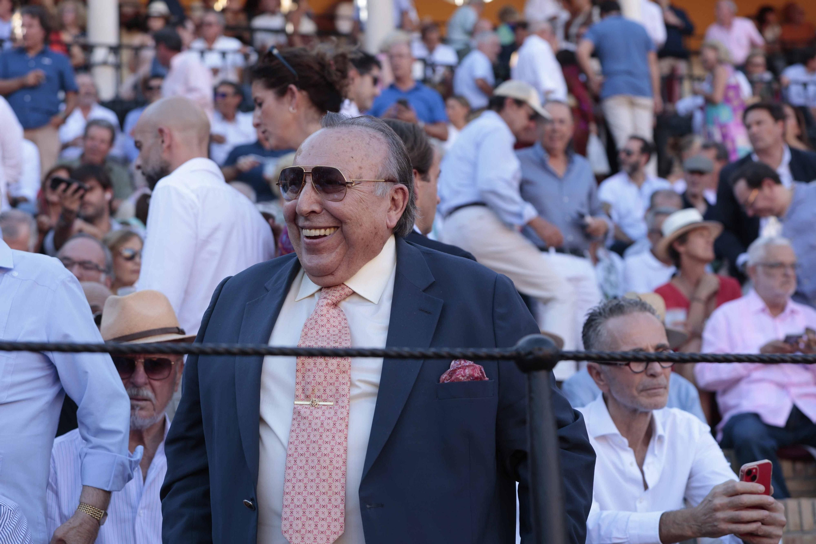 Ambiente en los tendidos de la Maestranza