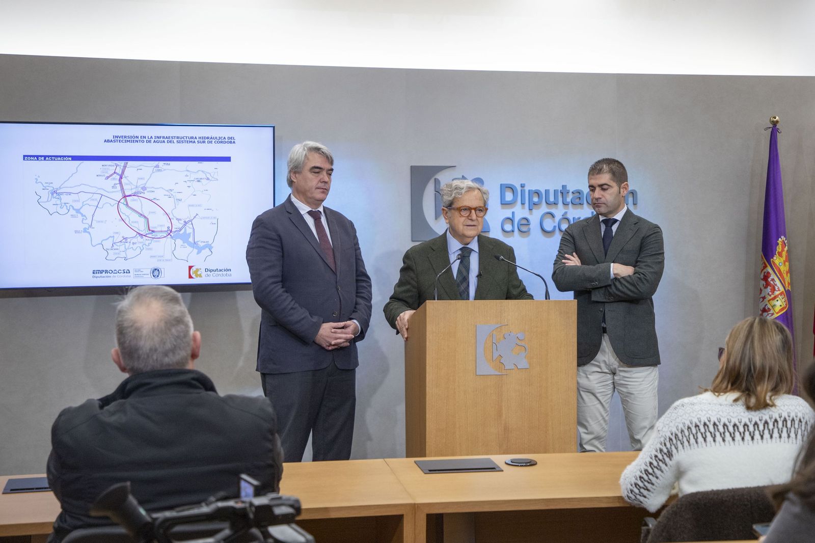 Fuentes informa sobre la obra de mejora de la conducción de abastecimiento del Sur de Córdoba.