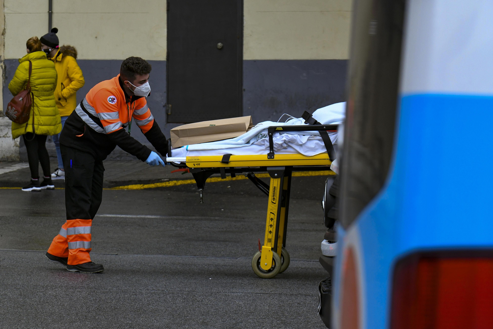 Granada tardó dos meses y diez días en bajar de los 200 hospitalizados en la segunda ola