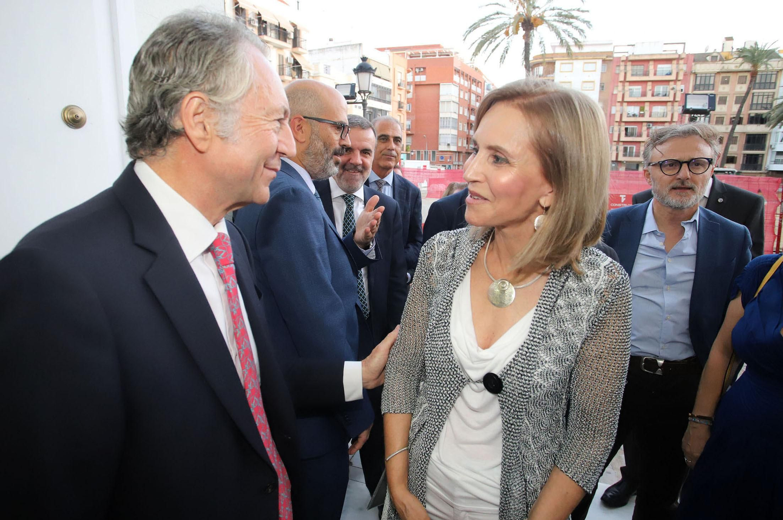 Imágenes de la recepción a los invitados a la gala de los Onubenses del Año