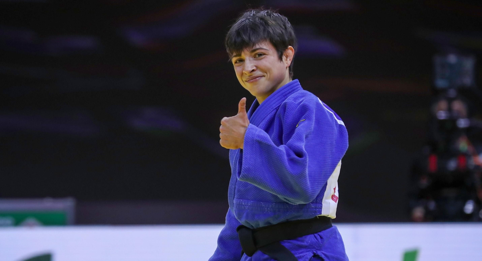 Julia Figuera, sonriente tras un combate. Julia Figuera, sonriente tras un combate.