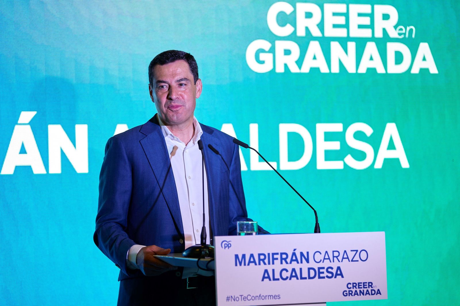 El presidente de la Junta, Juanma Moreno, en un acto de campaña de Marifrán Carazo en Granada