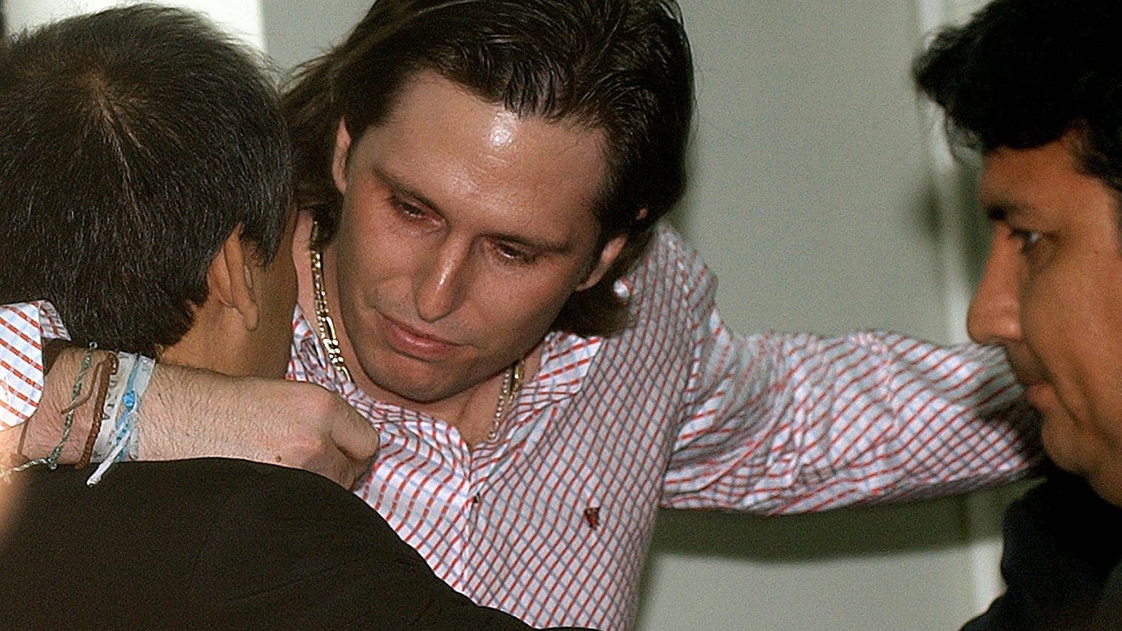 Felicidad y emoción tras la declaración de inocencia.