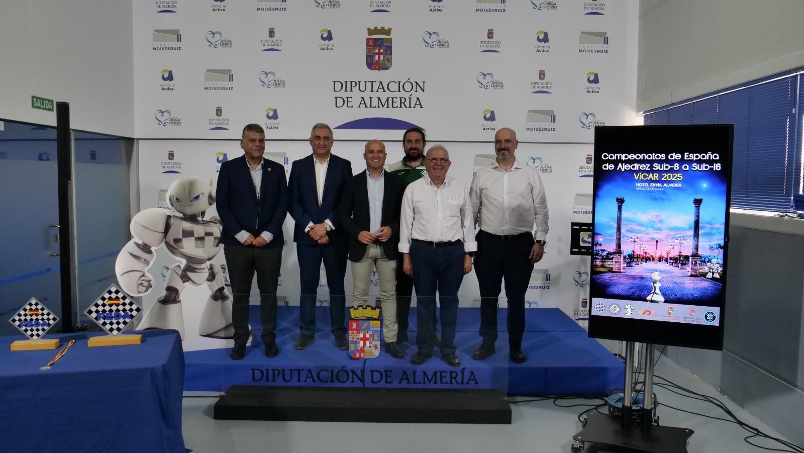 Los campeonatos se han presentado este lunes en el Moisés Ruiz