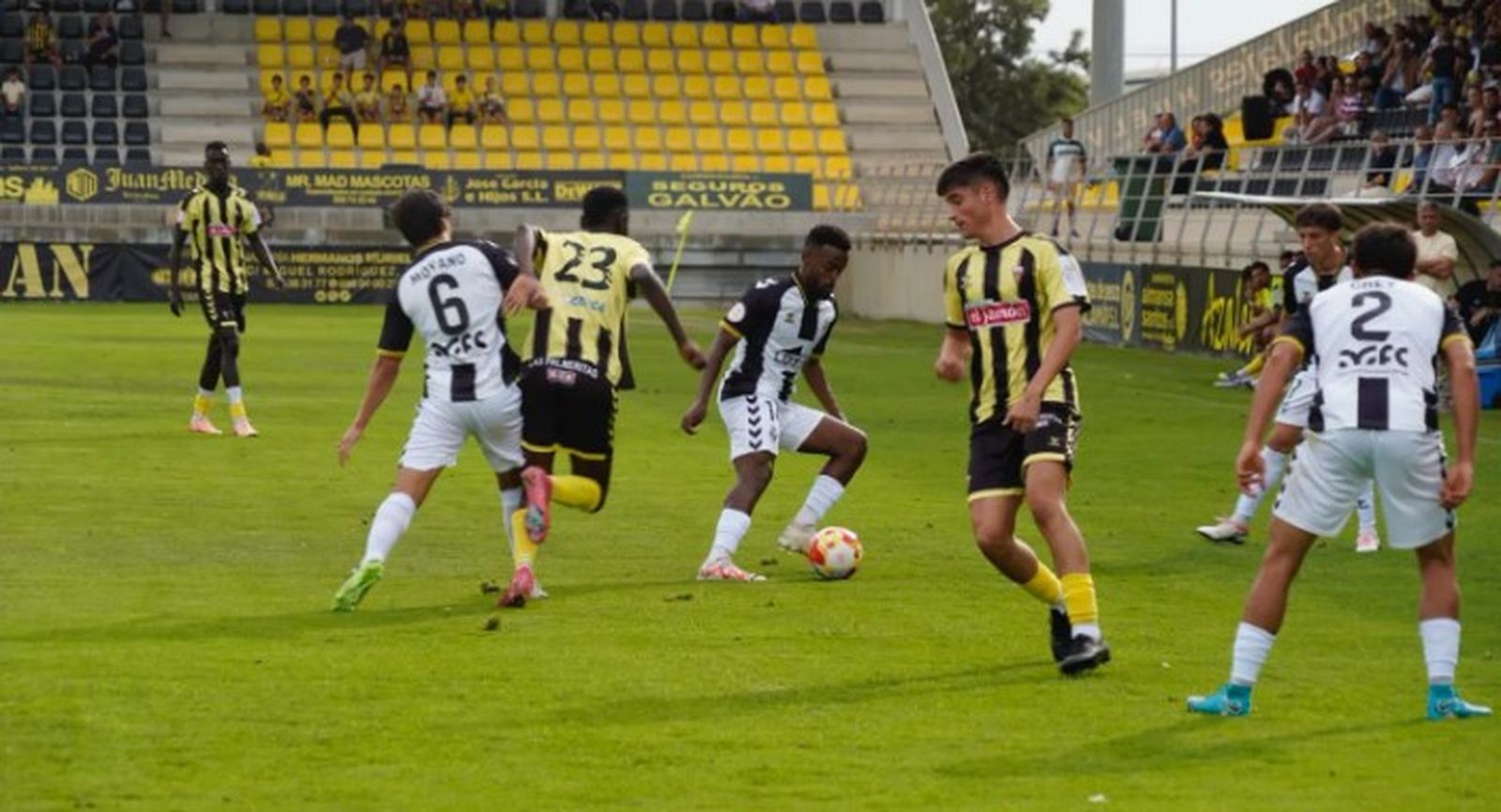 Un lance del San Roque de Lepe-Balona de la primera vuelta