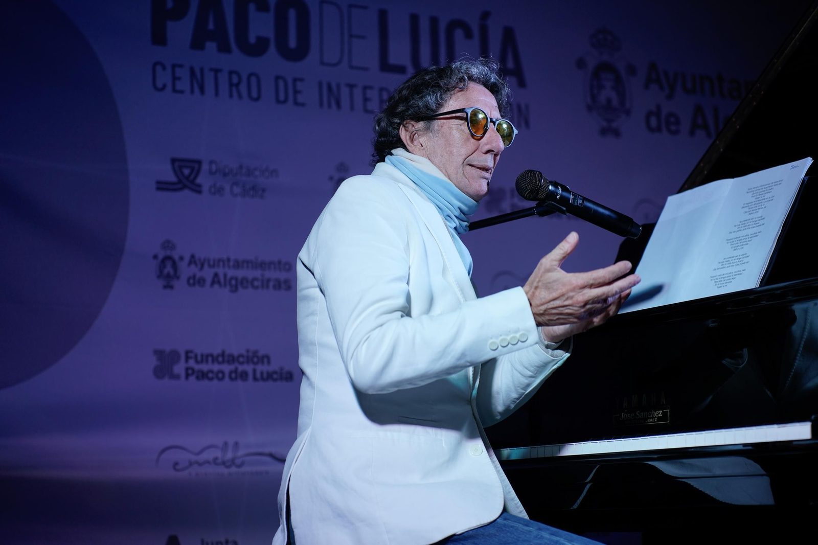 Fotos del concierto "Va por tí, Paco de Lucía" de Arturo Pareja Obregón en Algeciras