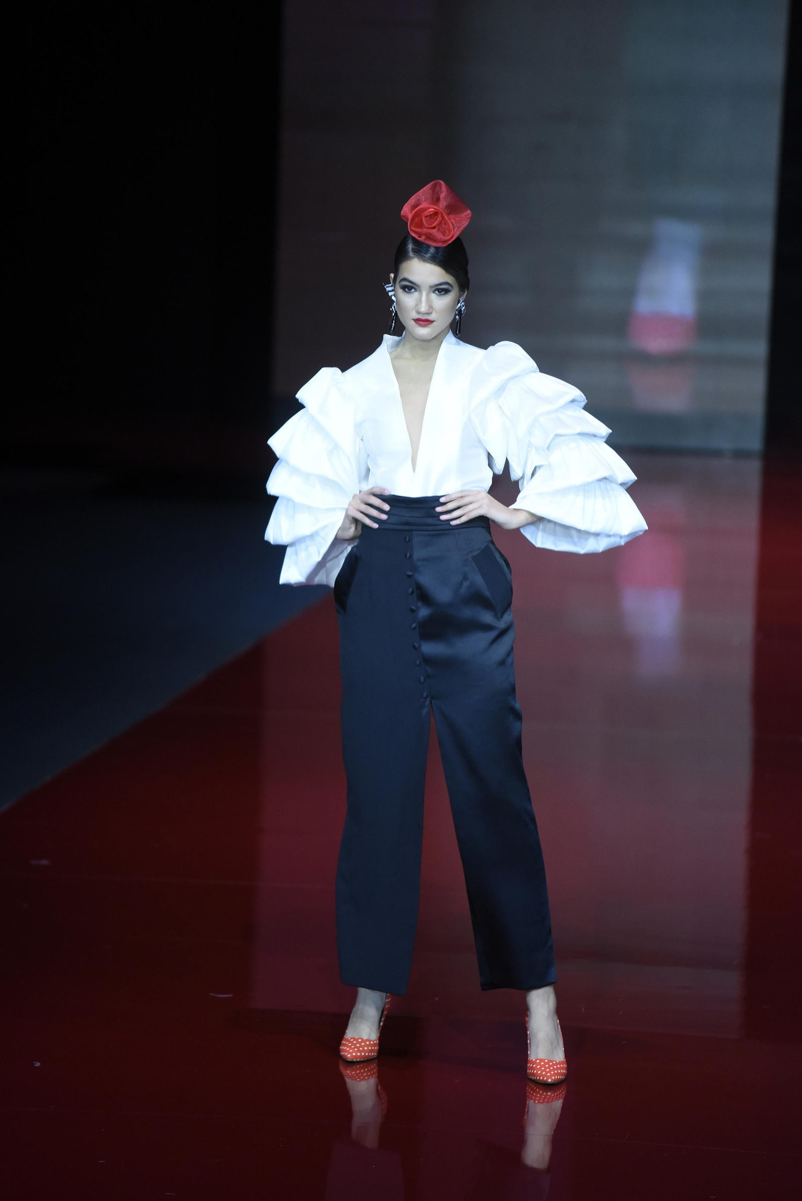 El desfile de Carmen Latorre en SIMOF 2022, todas las fotos