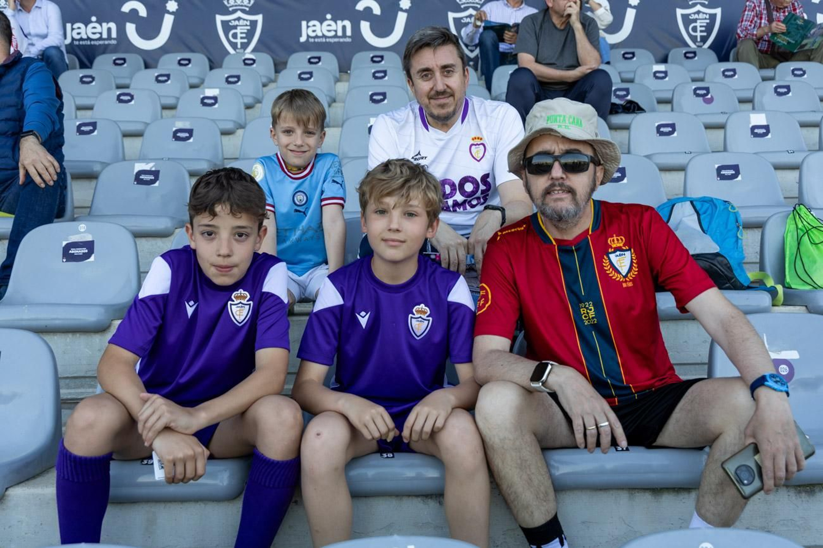 La afición del conjunto lagarto se mostró decepcionada con el juego blanco en algunas fases del encuentro.