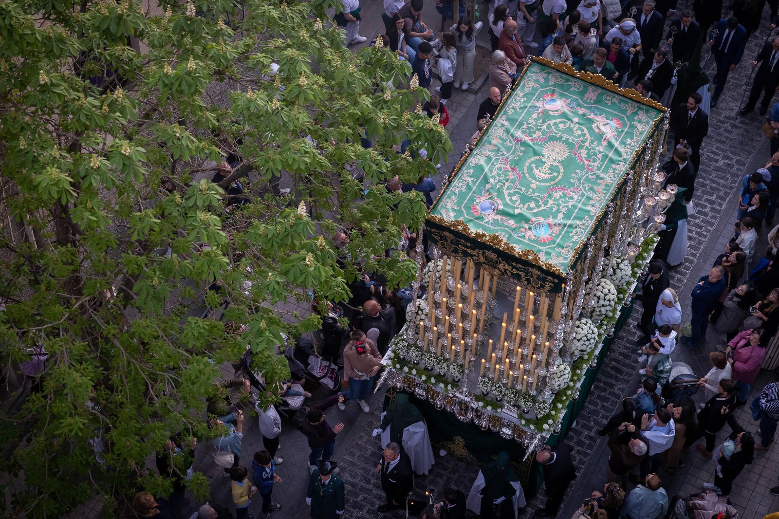 Las mejores fotos del Martes Santo en Granada