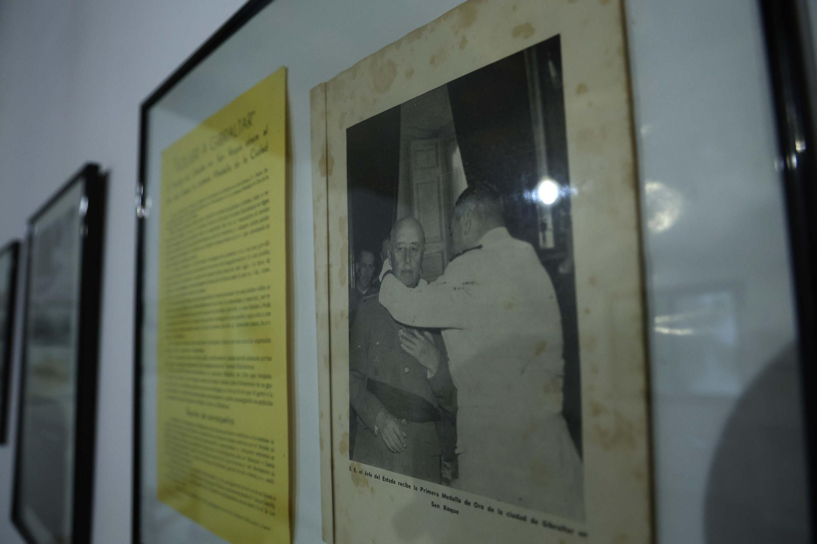 Las fotos de la exposición "El San Roque de los 60" y la presentación de los libros "Plaza de Armas" y "Alameda" de Antonio Pérez Girón