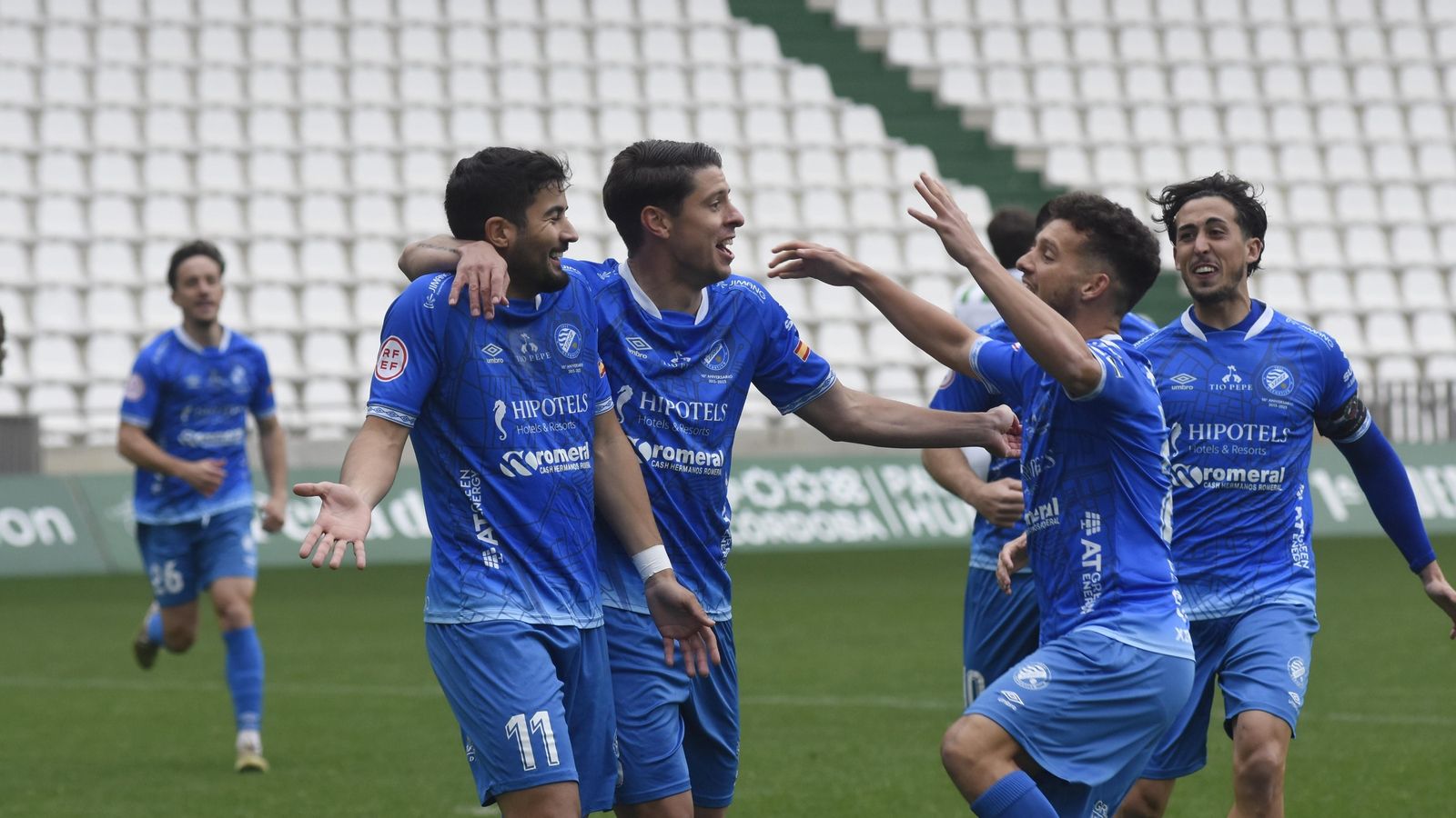 Los jugadores del Xerez DFC celebran con Ilias el 0-1. Los jugadores del Xerez DFC celebran con Ilias el 0-1.