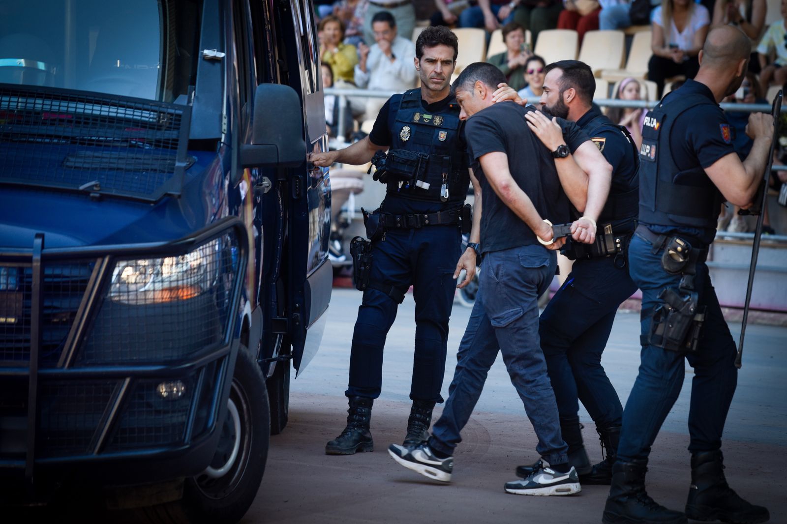 La exhibición policial con participación de la Unidad Aérea, Guías Caninos y Caballería, en imágenes