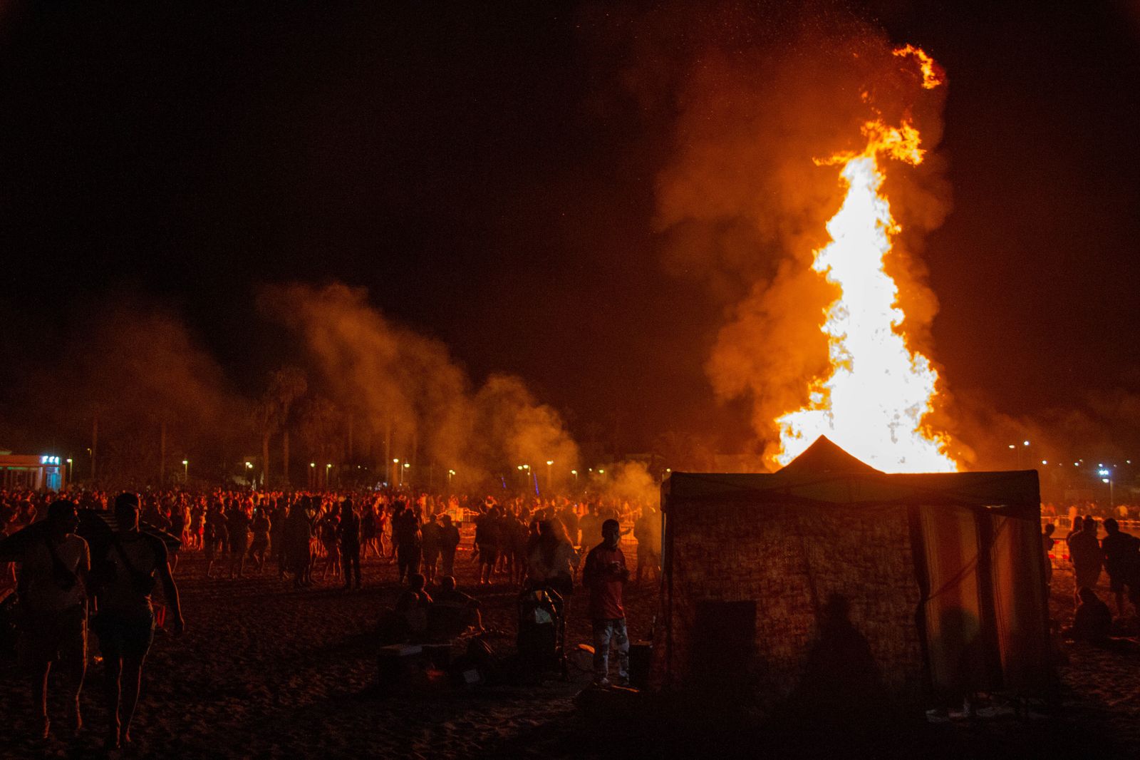 Así ha sido la noche de San Juan en la Costa, en imágenes