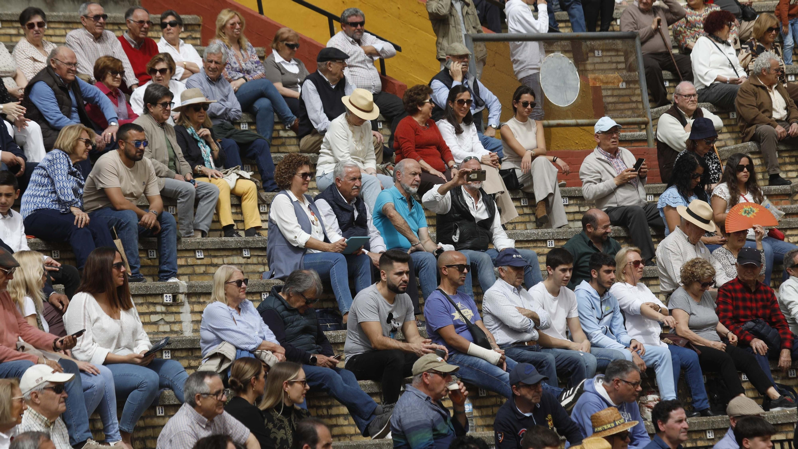 La clase magistral de tauromaquia organizada por Miguelete, en imágenes
