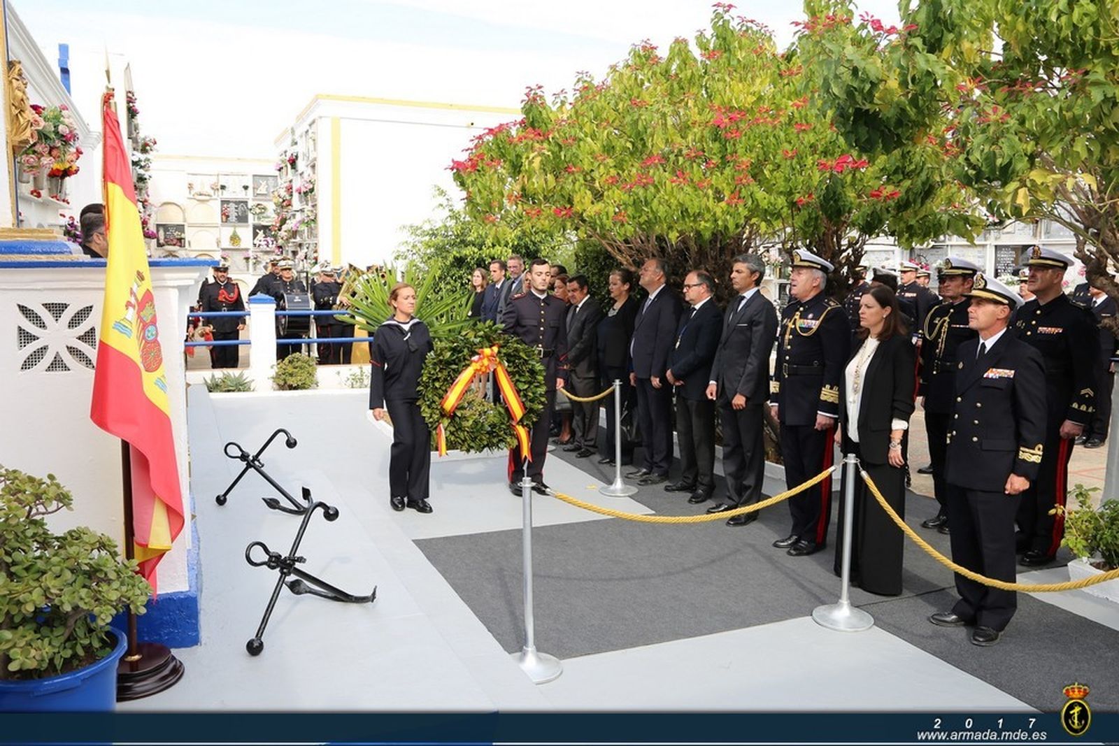 Homenaje a los caídos en el cementerio municipal, el año pasado.