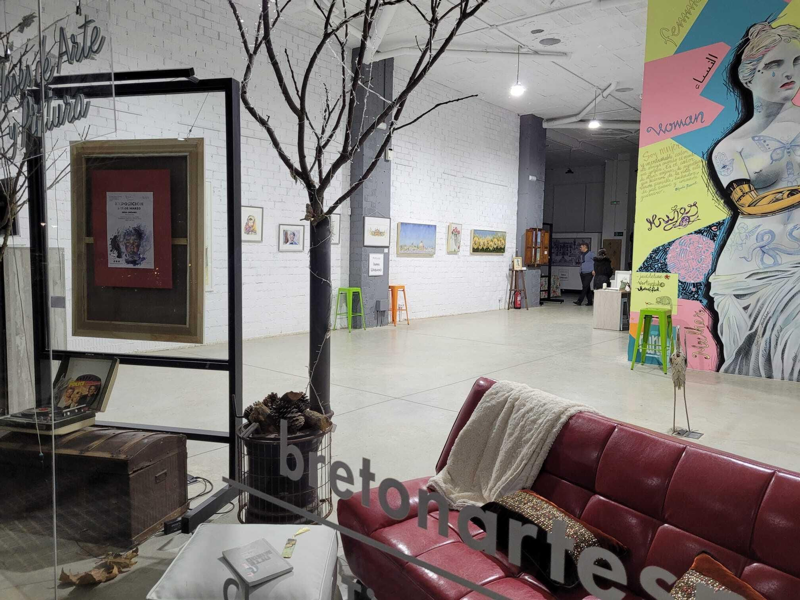 Exposición de Inma Urbano en  Bretón Artespacio