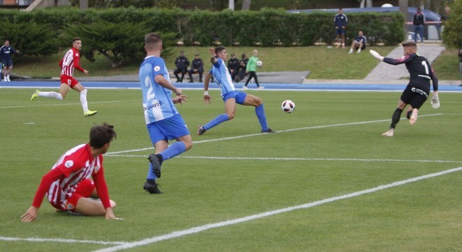 Abqar, en la acción del gol en propia puerta.