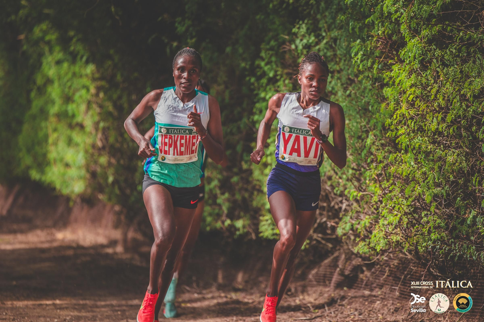 Búscate en las fotos del Cross de Itálica 2025 | 11